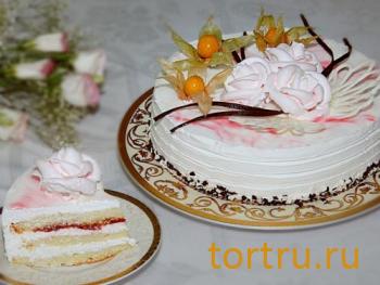 Торт "Малина со сливками", На блюдечке, Зеленоград